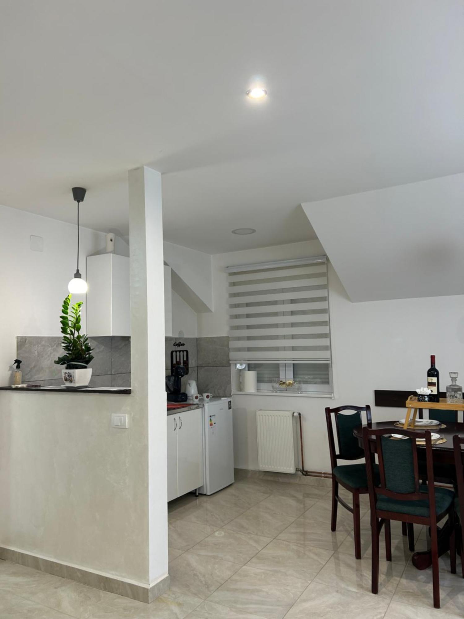 Apartman Diamond Lux Surcin Exterior photo