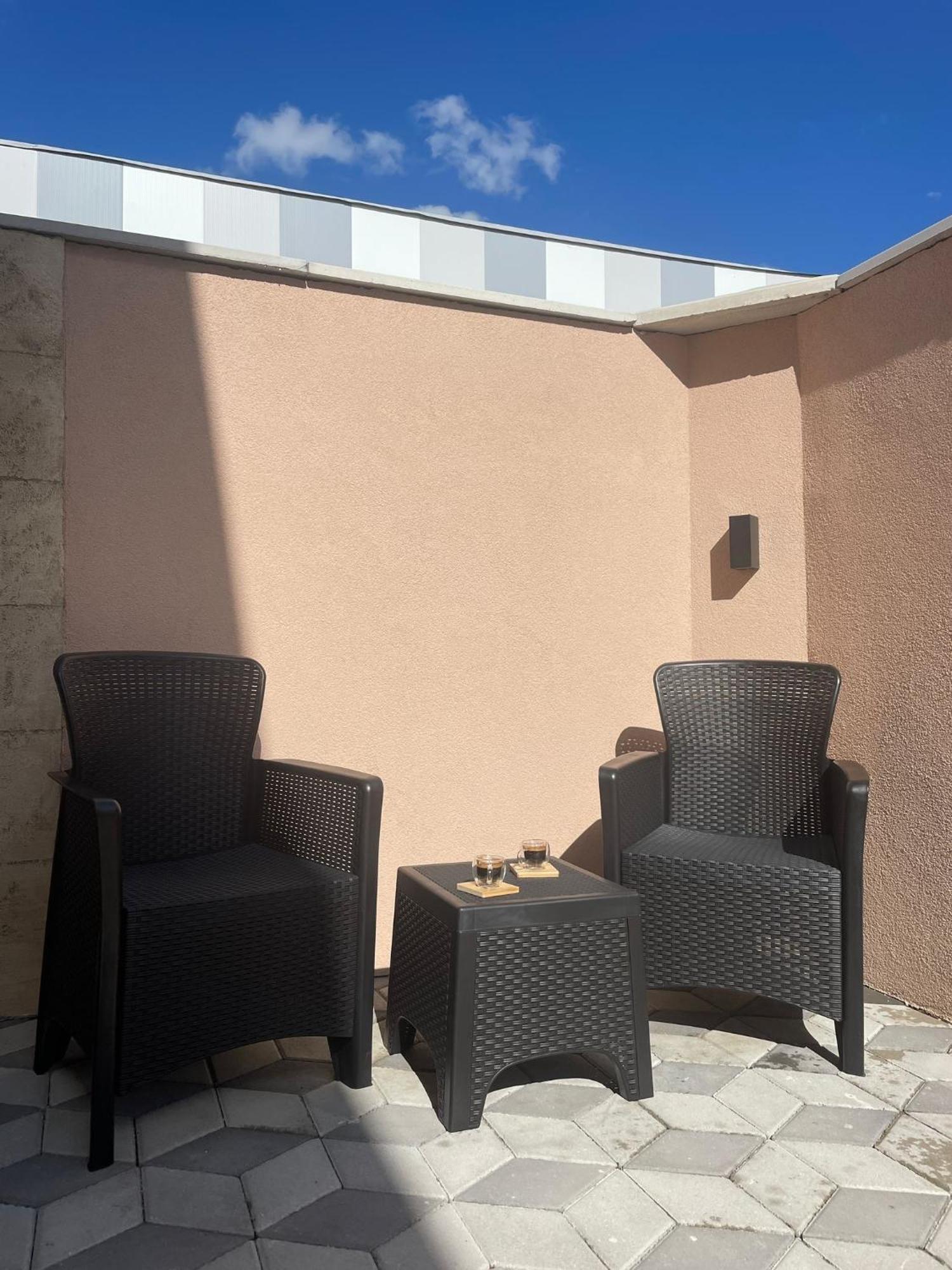 Apartman Diamond Lux Surcin Exterior photo